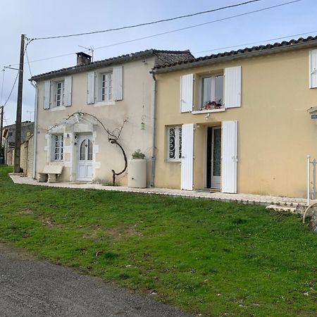 Charmant Studio Meuble Montignac-Charente Bagian luar foto